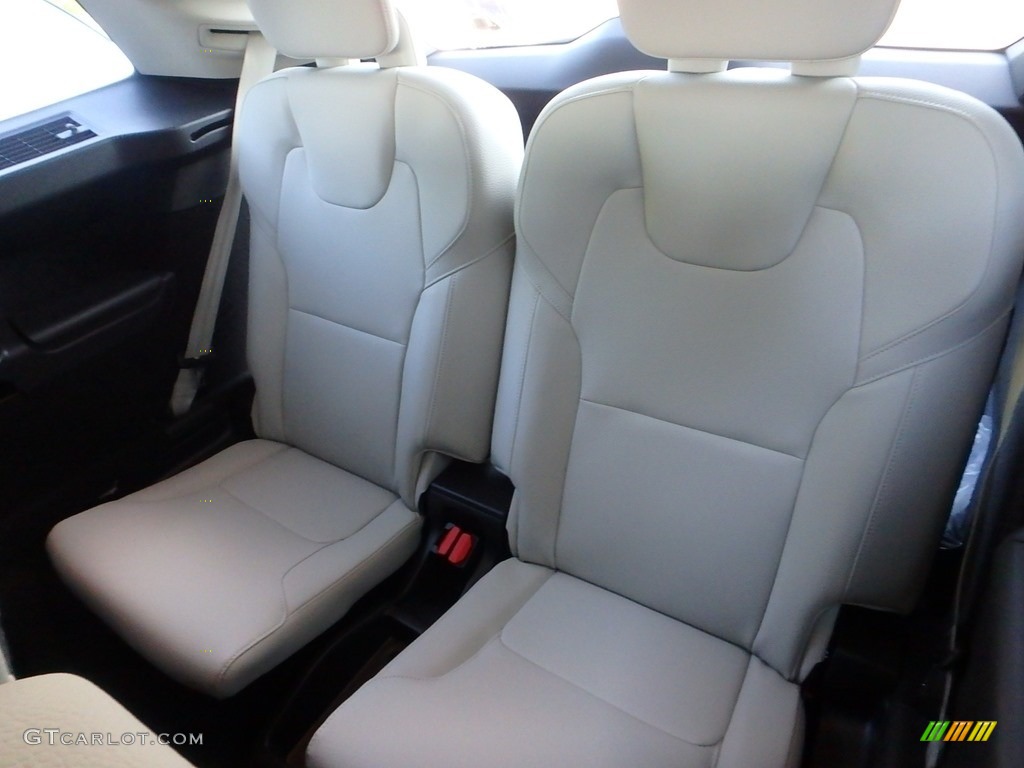 Blonde Interior 2019 Volvo XC90 T6 AWD Momentum Photo #128005273