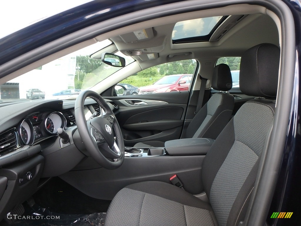 2018 Buick Regal Sportback Preferred Front Seat Photos