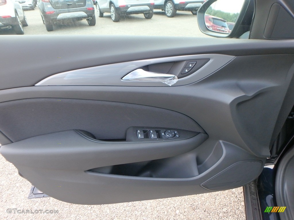 2018 Buick Regal Sportback Preferred Ebony Door Panel Photo #128010787