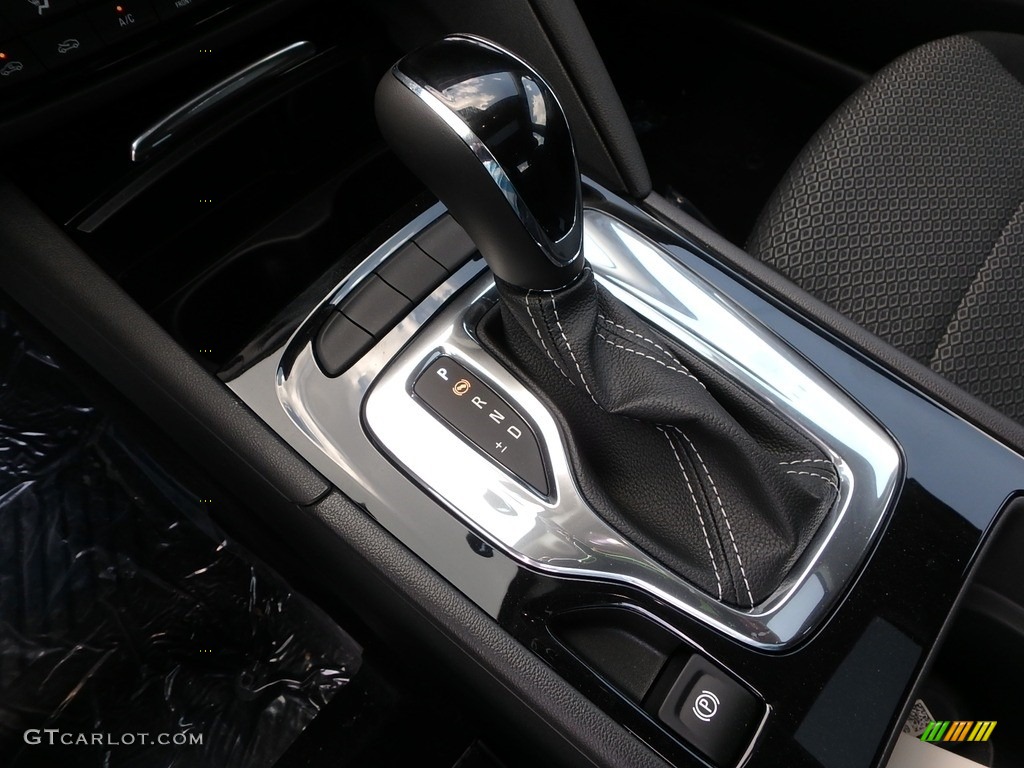 2018 Buick Regal Sportback Preferred 9 Speed Automatic Transmission Photo #128010919