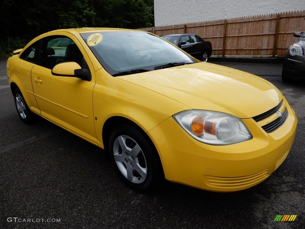 2006 Cobalt LS Coupe - Rally Yellow / Gray photo #7