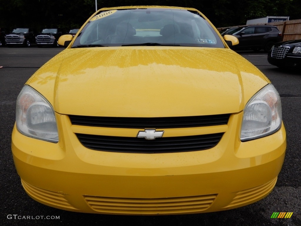 2006 Cobalt LS Coupe - Rally Yellow / Gray photo #8