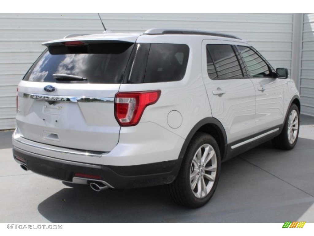 2018 Explorer XLT - Ingot Silver / Ebony Black photo #9