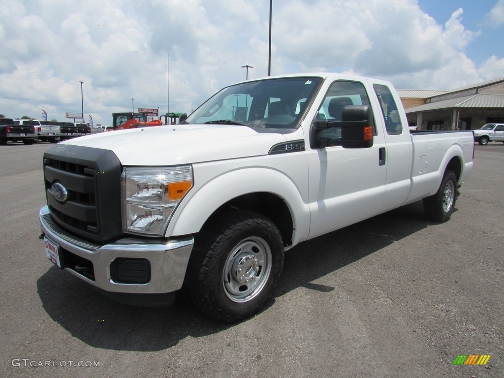 2015 F250 Super Duty XLT Super Cab - Oxford White / Steel photo #1