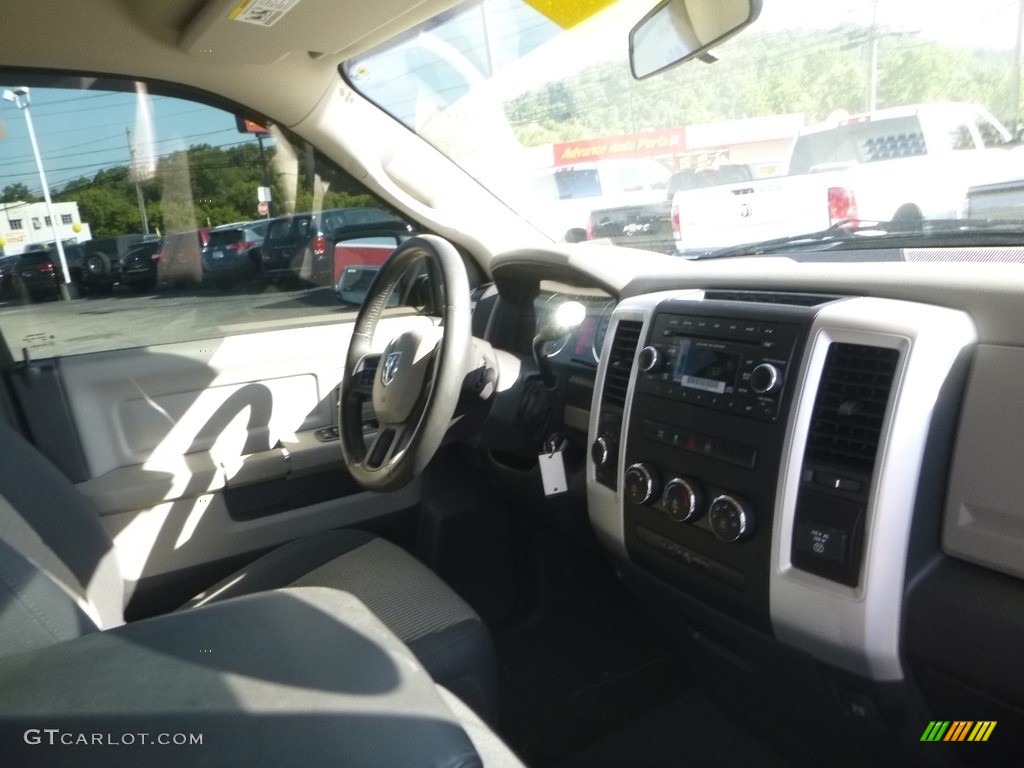 2012 Ram 1500 SLT Quad Cab 4x4 - Saddle Brown Pearl / Dark Slate Gray/Medium Graystone photo #12