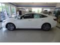 2019 White Orchid Pearl Honda Insight Touring  photo #8