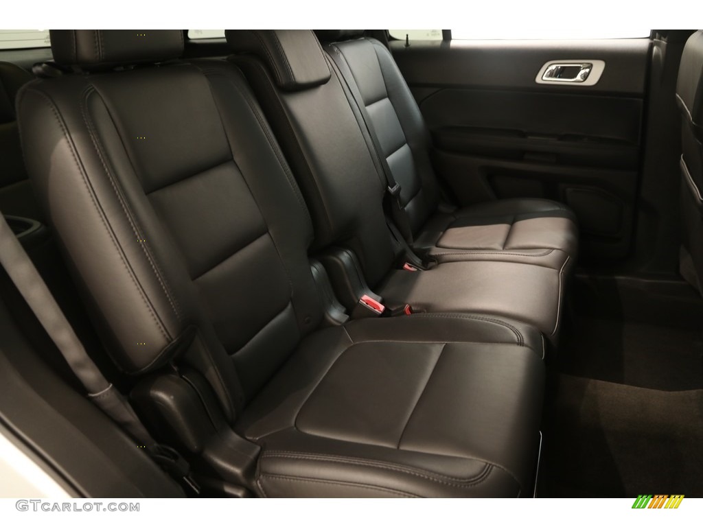 2015 Explorer XLT 4WD - Ingot Silver / Charcoal Black photo #18