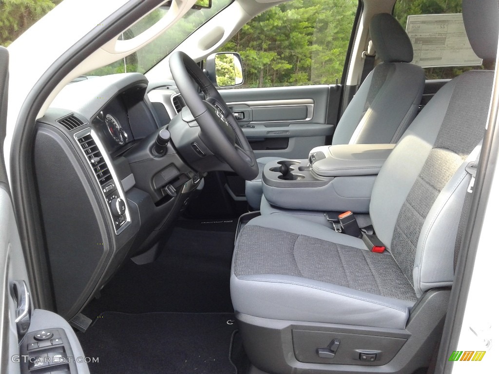 2018 1500 Big Horn Crew Cab 4x4 - Bright White / Black/Diesel Gray photo #10