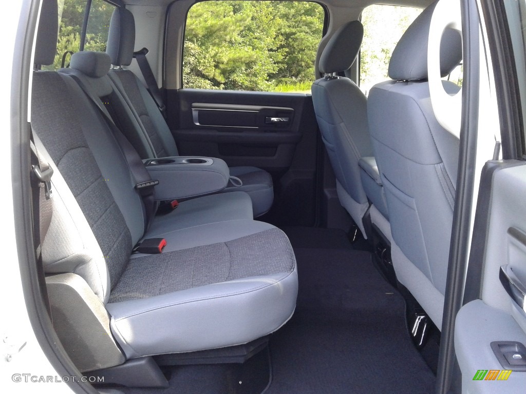 2018 1500 Big Horn Crew Cab 4x4 - Bright White / Black/Diesel Gray photo #14