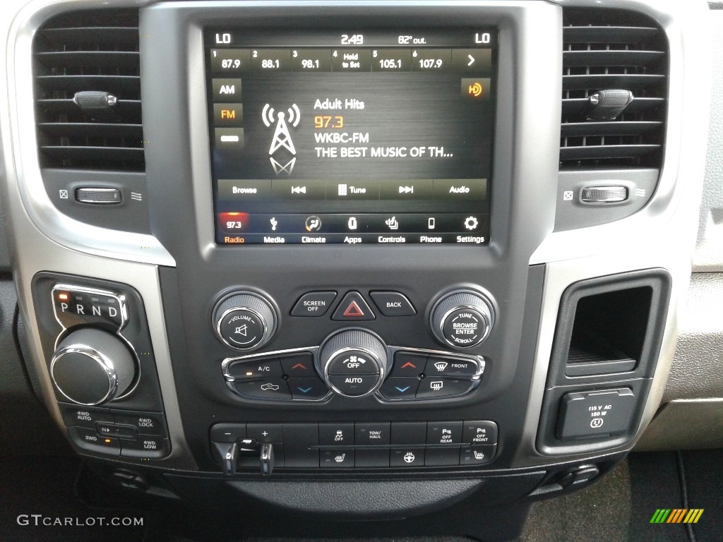 2018 1500 Big Horn Crew Cab 4x4 - Bright White / Black/Diesel Gray photo #20