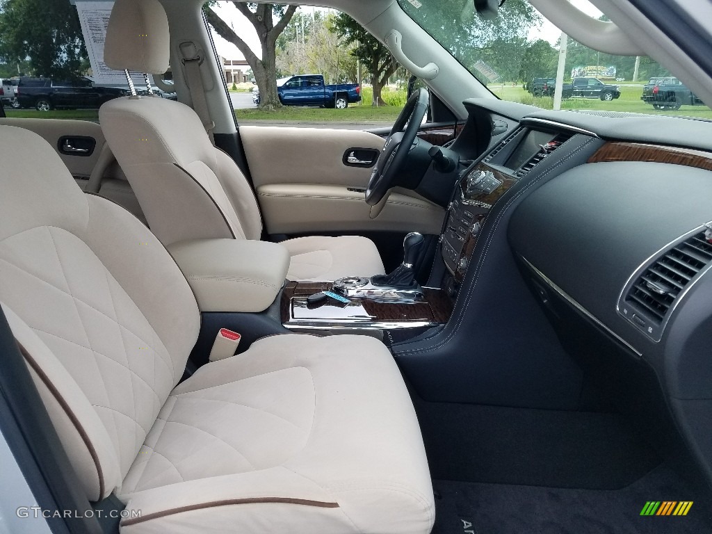 2018 Armada SV - Brilliant Silver / Almond photo #13