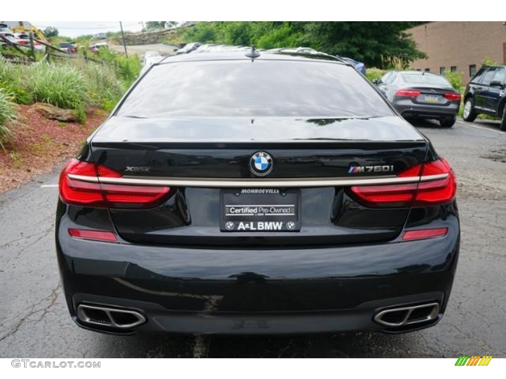 2018 7 Series M760i xDrive Sedan - Black Sapphire Metallic / Black photo #7
