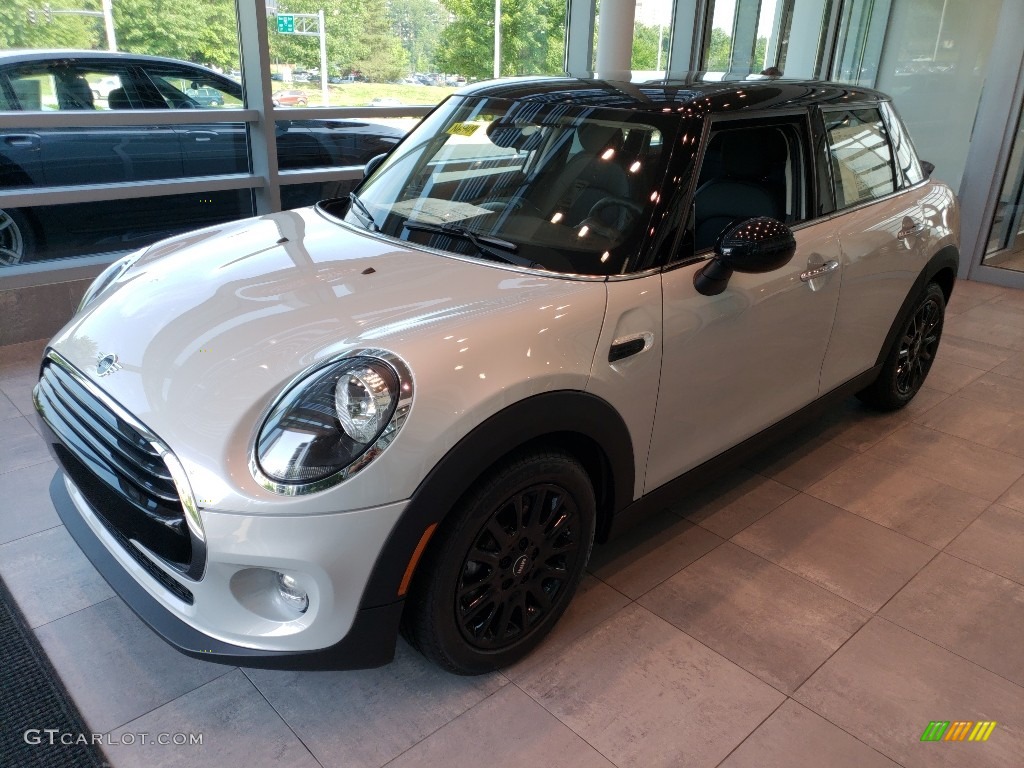White Silver 2019 Mini Hardtop Cooper 4 Door Exterior Photo #128038885