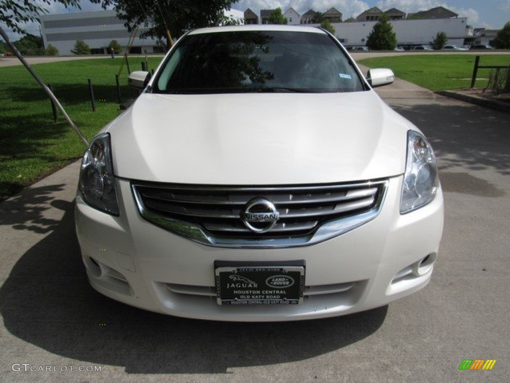 2010 Altima 2.5 SL - Winter Frost White / Charcoal photo #9