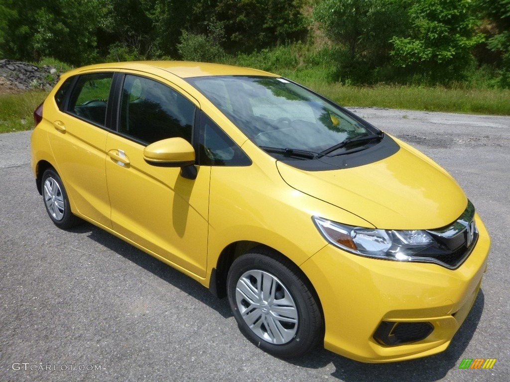 Helios Yellow Pearl 2019 Honda Fit LX Exterior Photo #128043646