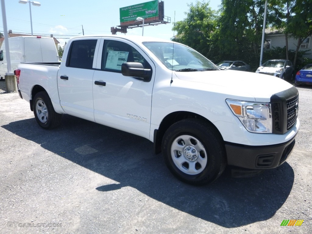 2018 Titan S Crew Cab 4x4 - Glacier White / Black photo #1