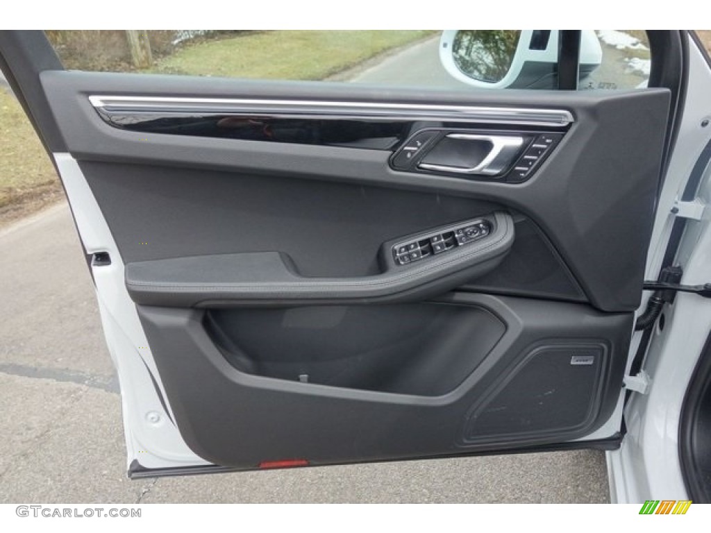 2018 Porsche Macan S Black Door Panel Photo #128052830