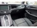 White - Macan S Photo No. 15