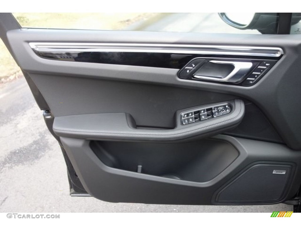 2018 Porsche Macan Turbo Black Door Panel Photo #128053964