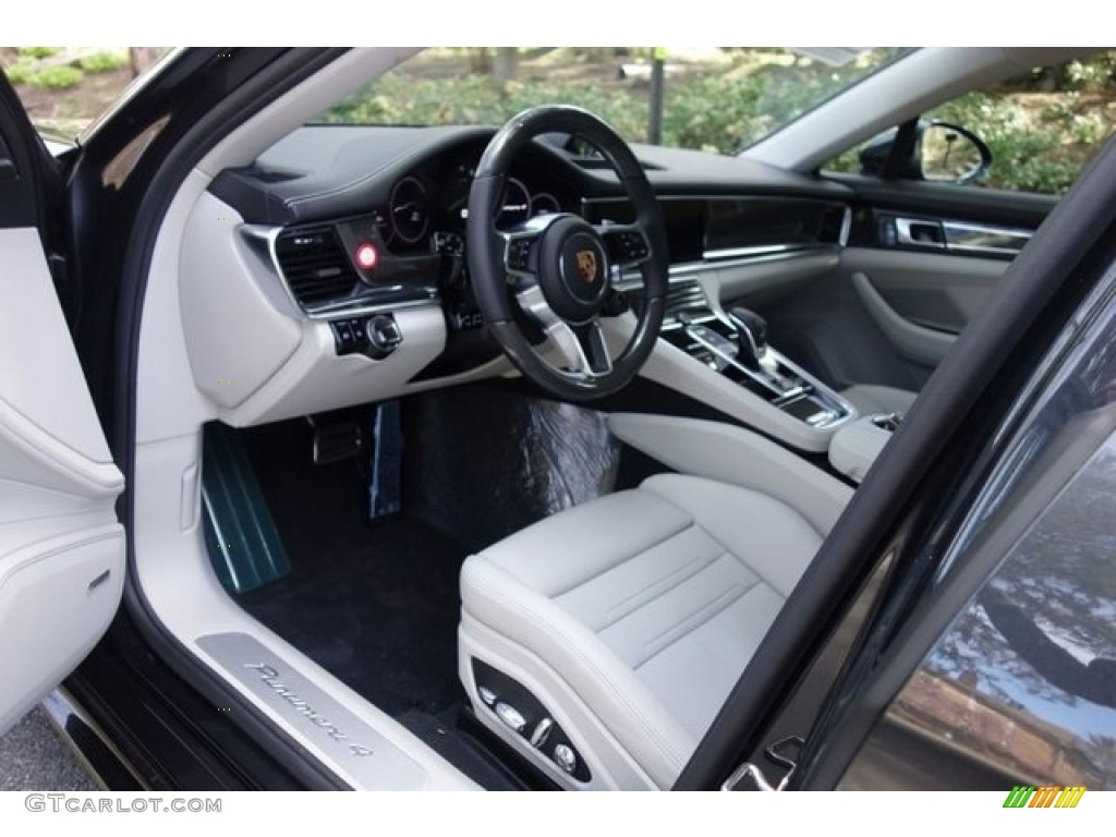 2018 Porsche Panamera 4 E-Hybrid Front Seat Photo #128056151