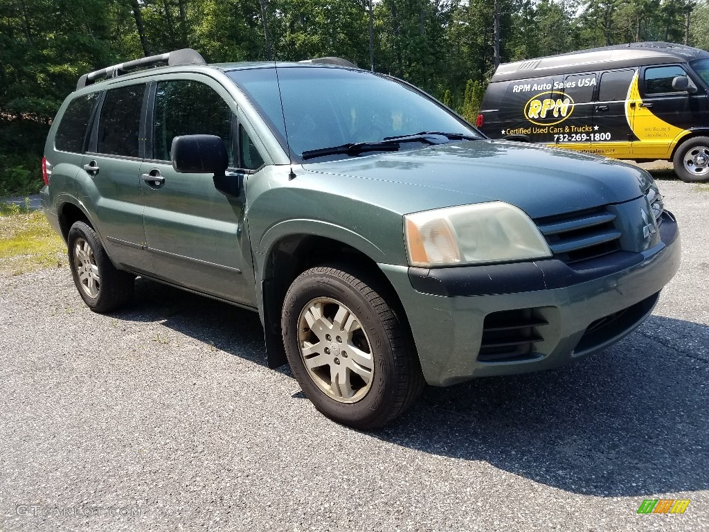 Titanium Gray Pearl Mitsubishi Endeavor