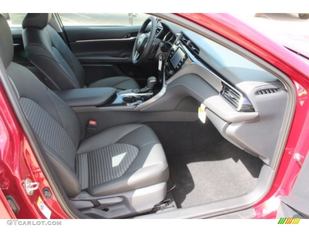 2018 Camry SE - Ruby Flare Pearl / Black photo #31