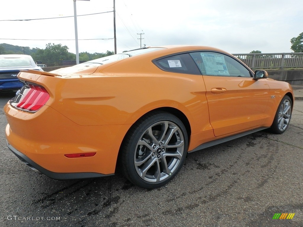 2018 Mustang GT Premium Fastback - Orange Fury / Ebony photo #2