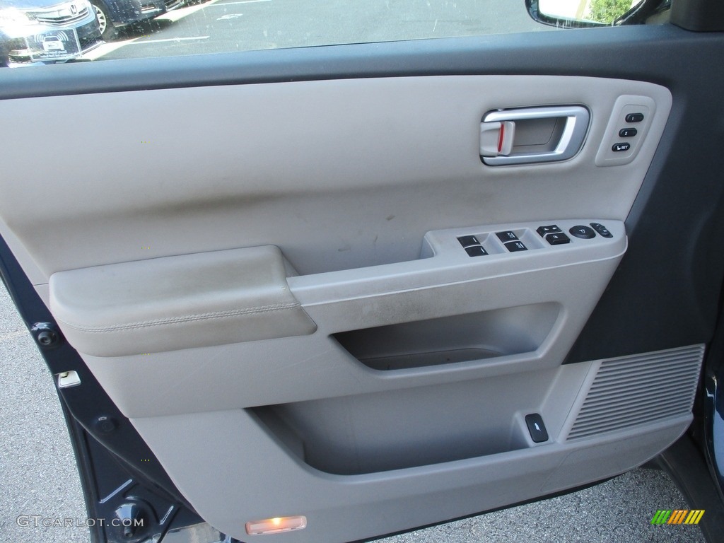 2012 Pilot Touring 4WD - Bali Blue Pearl / Gray photo #10