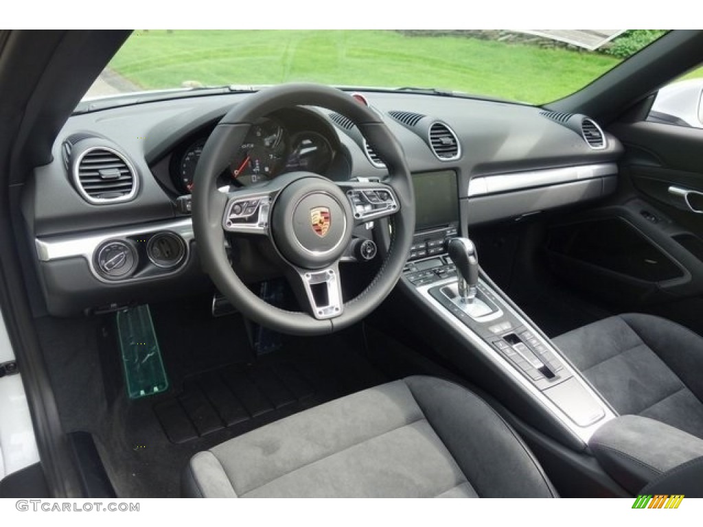 2018 Porsche 718 Boxster GTS Black Dashboard Photo #128069171