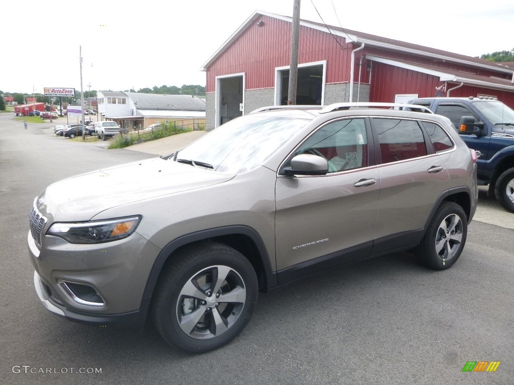 2019 Cherokee Limited 4x4 - Light Brownstone Pearl / Black/Ski Grey photo #1