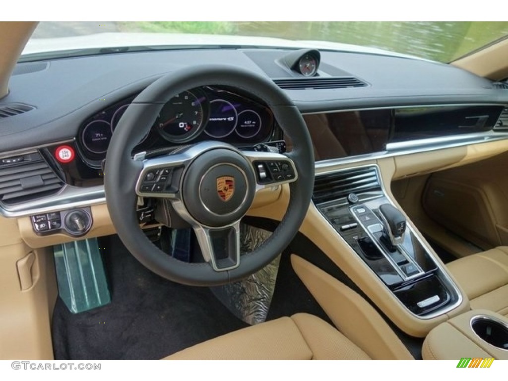 2018 Porsche Panamera 4S Sport Turismo Black/Luxor Beige Dashboard Photo #128071289