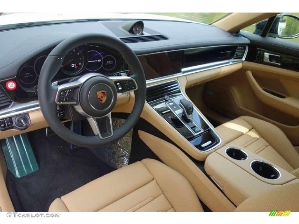 2018 Porsche Panamera 4S Sport Turismo Front Seat Photo #128071304