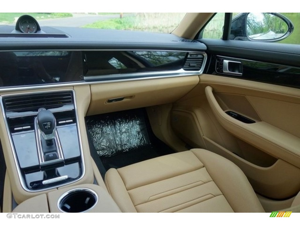 2018 Porsche Panamera 4S Sport Turismo Black/Luxor Beige Dashboard Photo #128071343