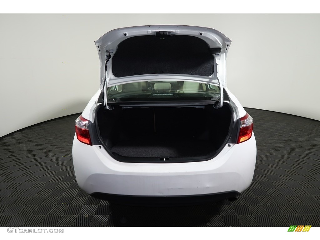 2015 Corolla LE - Super White / Ivory photo #22