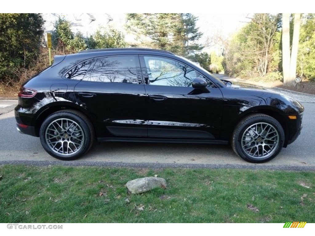 Black 2018 Porsche Macan S Exterior Photo #128072567
