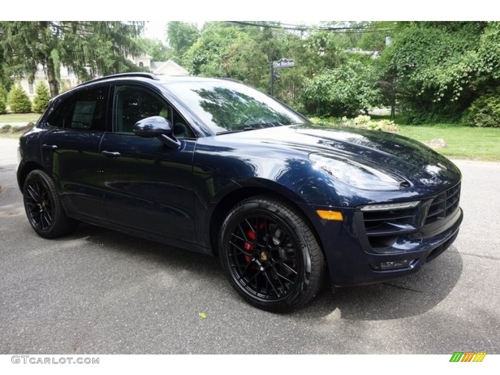 2018 Macan GTS - Night Blue Metallic / Black photo #1