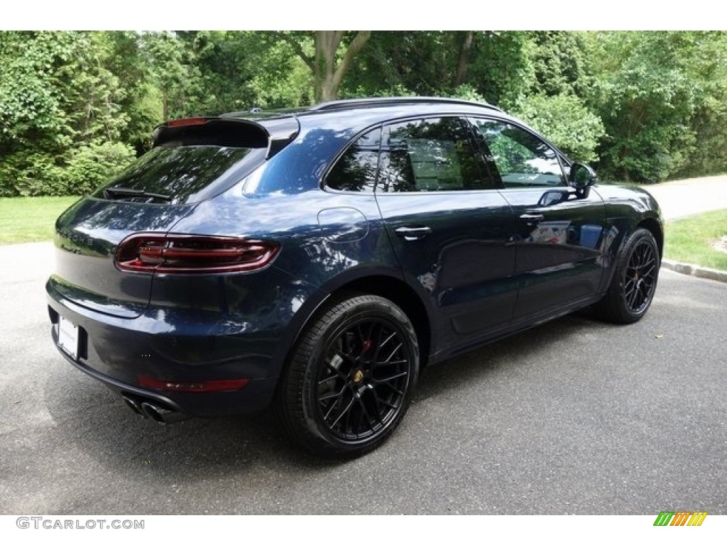 2018 Macan GTS - Night Blue Metallic / Black photo #6