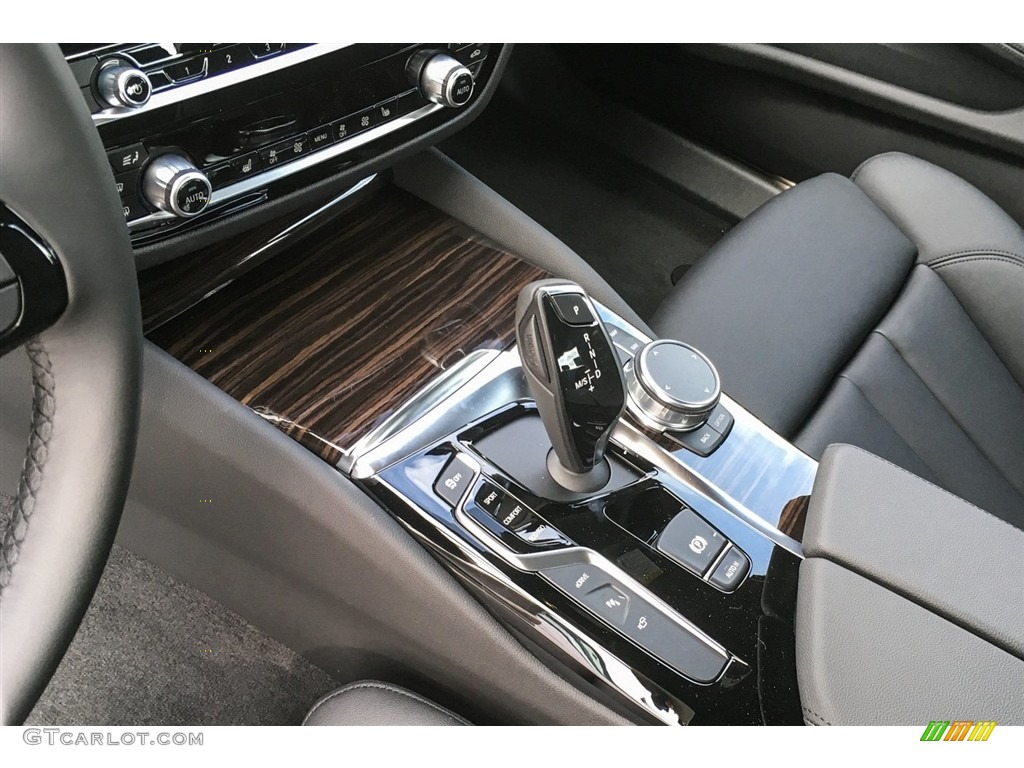 2018 5 Series 530e iPerfomance Sedan - Mineral White Metallic / Black photo #7