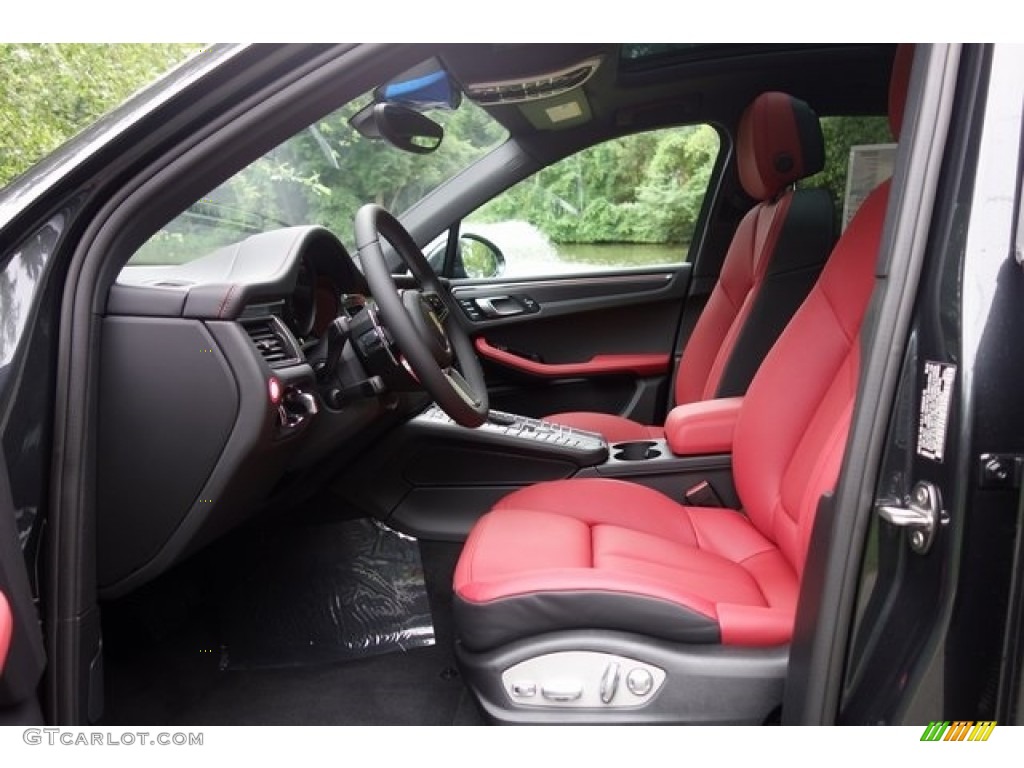 Black/Garnet Red Interior 2018 Porsche Macan GTS Photo #128078716