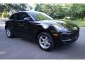 Black - Macan  Photo No. 1