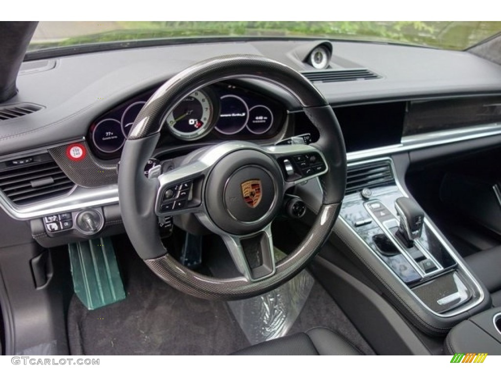 2018 Porsche Panamera Turbo S E-Hybrid Steering Wheel Photos