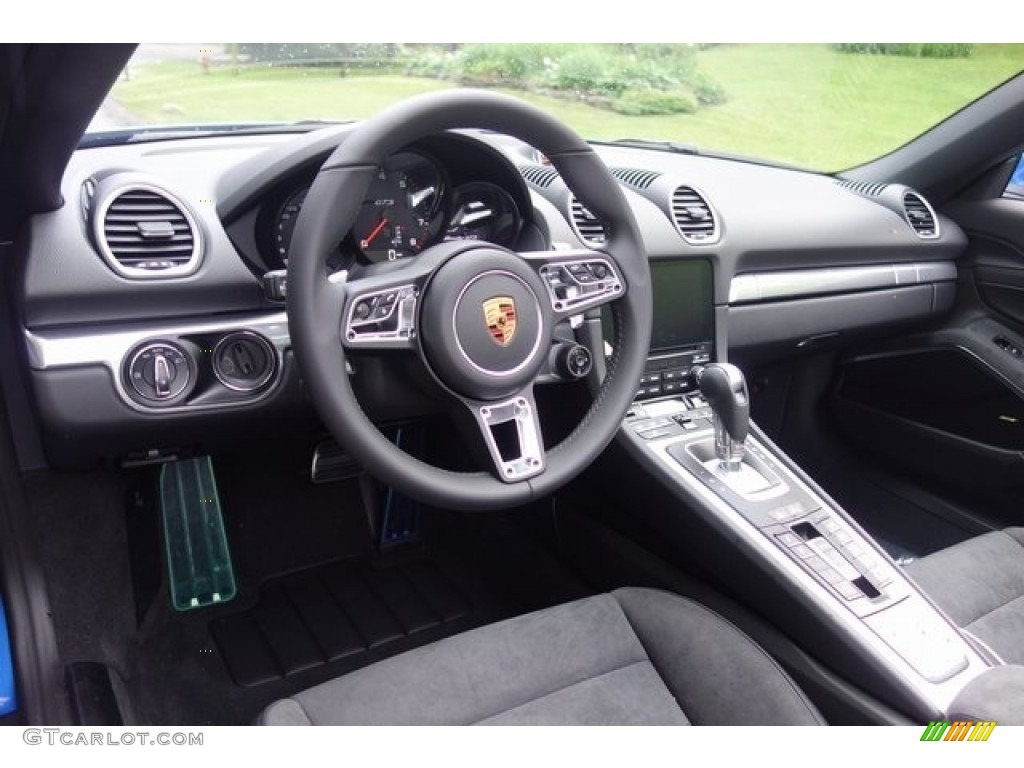 2018 Porsche 718 Boxster S Steering Wheel Photos