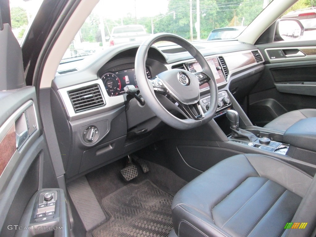 2018 Volkswagen Atlas SEL Premium 4Motion Front Seat Photo #128091923
