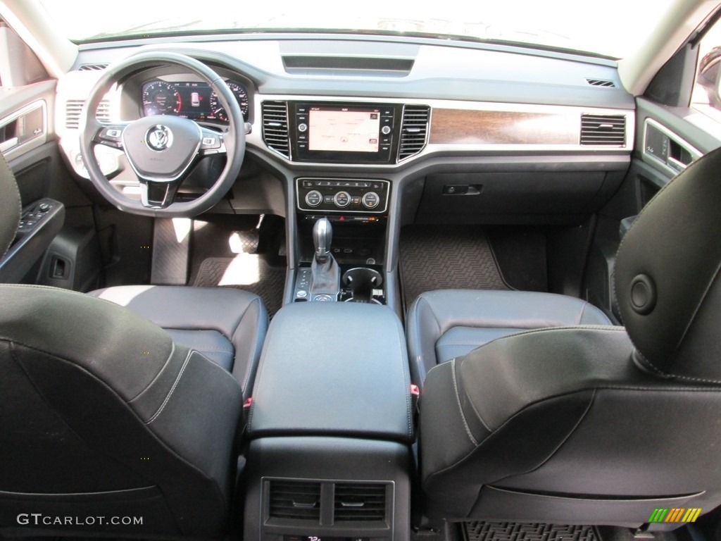 2018 Volkswagen Atlas SEL Premium 4Motion Dashboard Photos