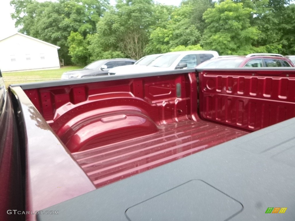 2019 1500 Big Horn Crew Cab 4x4 - Delmonico Red Pearl / Black photo #12