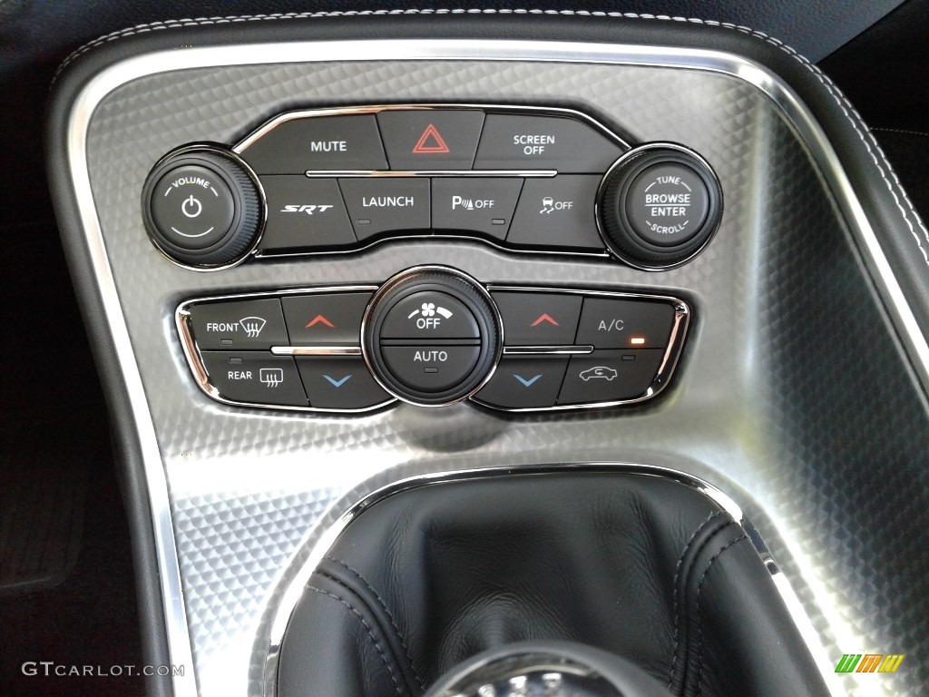 2018 Dodge Challenger SRT Hellcat Controls Photo #128100233