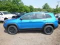 Hydro Blue Pearl - Cherokee Trailhawk 4x4 Photo No. 2