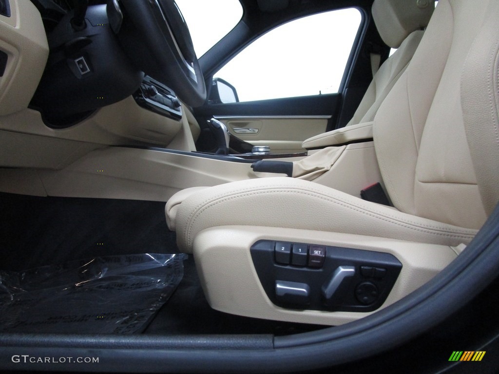 2018 3 Series 330i xDrive Sedan - Jet Black / Venetian Beige photo #11