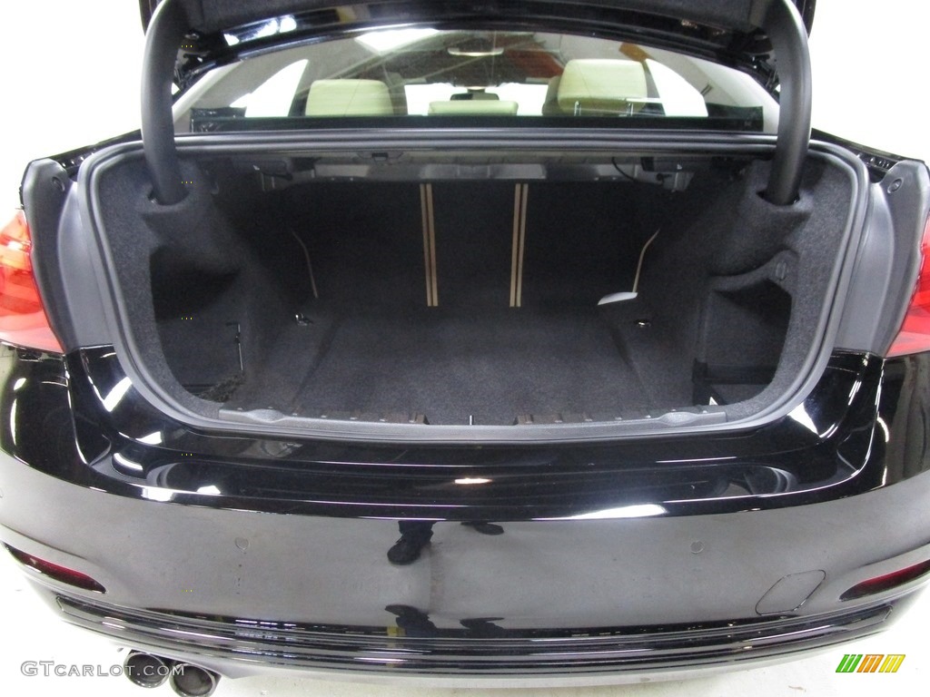 2018 3 Series 330i xDrive Sedan - Jet Black / Venetian Beige photo #22