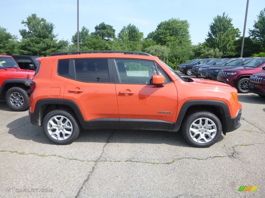 2018 Renegade Latitude 4x4 - Omaha Orange / Black photo #6